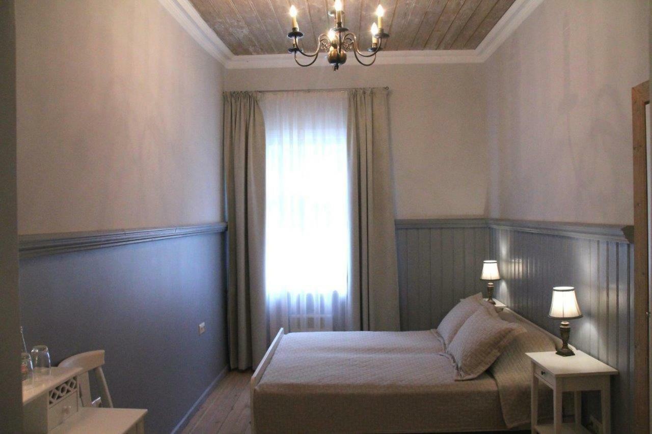 Meke Hotel Mustkalni Eksteriør billede